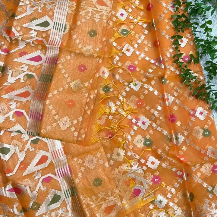 Oitri Saree